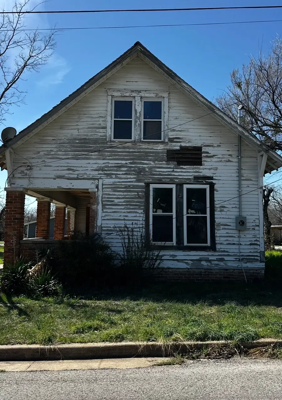 302 S Lane Street, Decatur, TX 76234 - #3