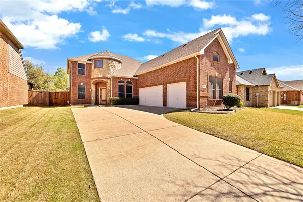 8124 Hickory Upland Drive, Fort Worth, TX 76131