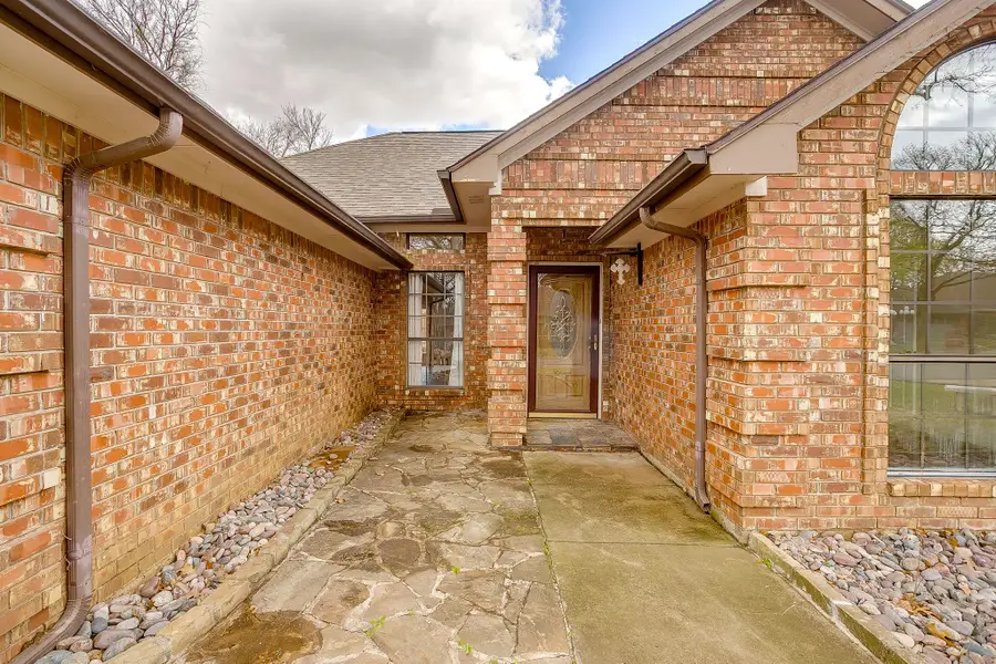 8016 Kendra Lane, North Richland Hills, TX 76182 - #2