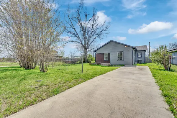 5101 Humbert Avenue, Fort Worth, TX 76107