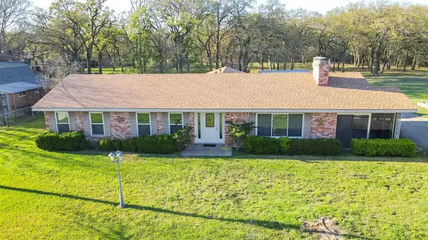 851 Leroy Parkway, Elm Mott, TX 76640