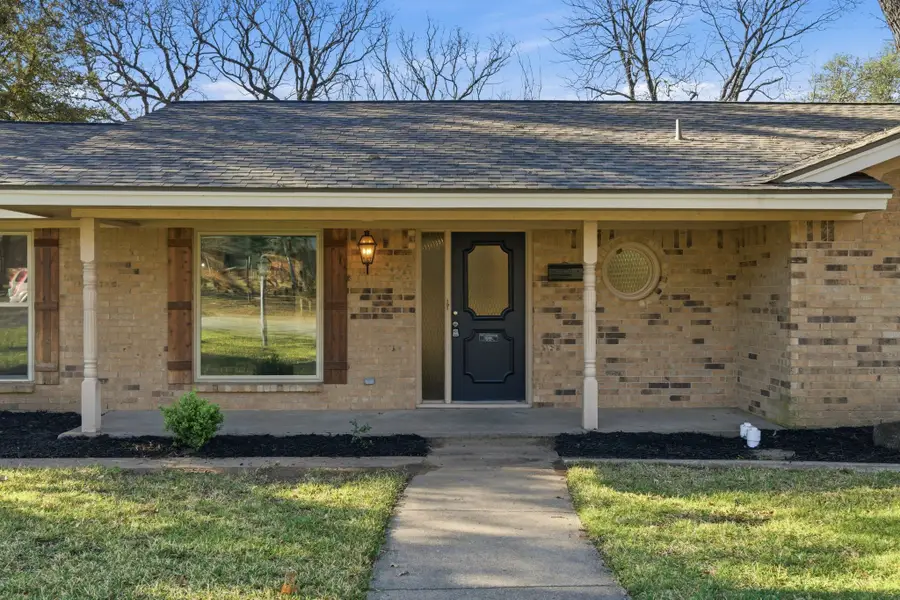 925 Mountain Terrace, Hurst, TX 76053 - #3