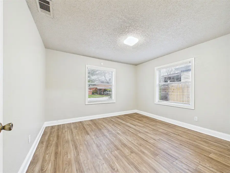 500 Crandle Drive, White Settlement, TX 76108 - #2