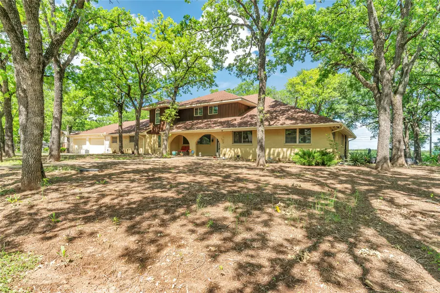 116 Nottingham Circle, Bridgeport, TX 76426 - #2