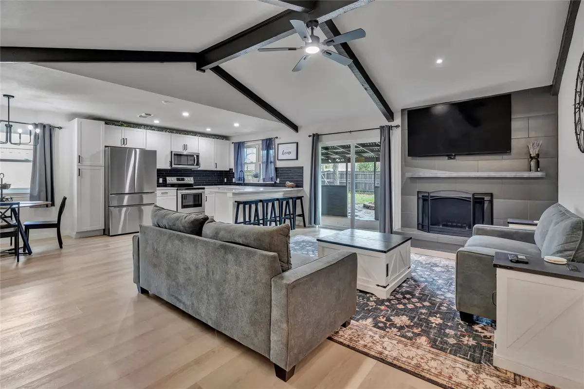 524 NW Ann Lois Lane, Burleson, TX 76028 - #1