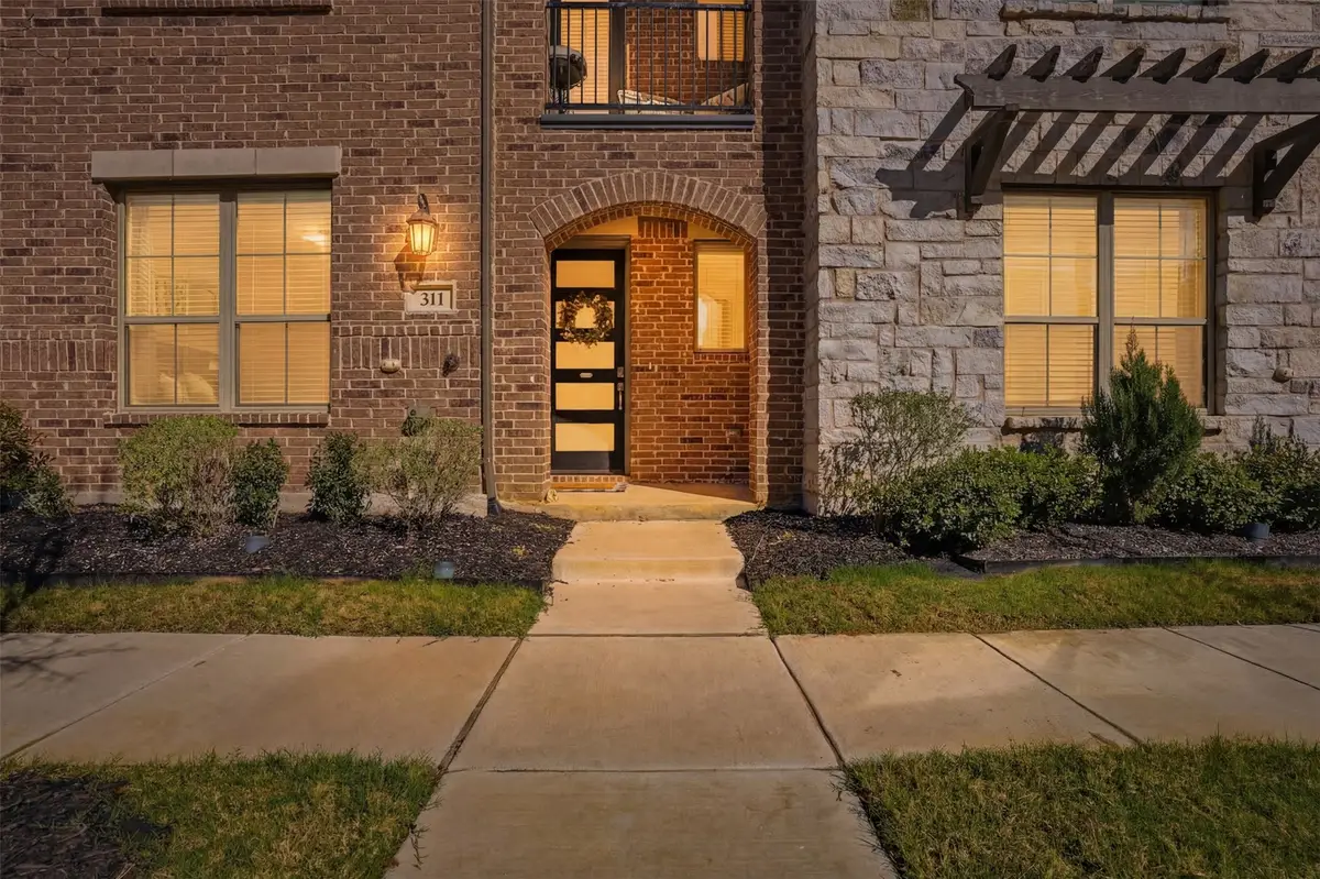 311 Ukiah Street, Lewisville, TX 75056 - #1