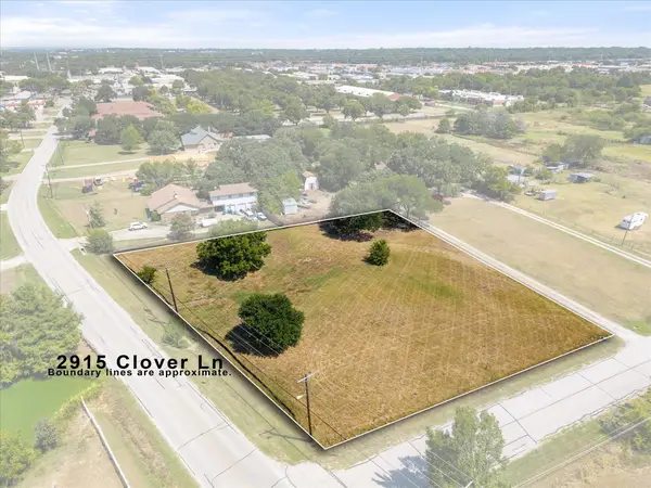 2915 Clover Lane, Dalworthington Gardens, TX 76015