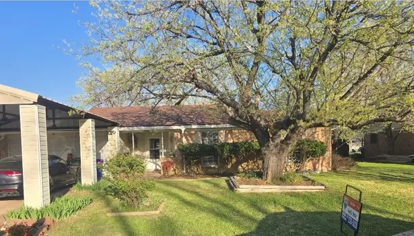 624 S Kate Street, White Settlement, TX 76108