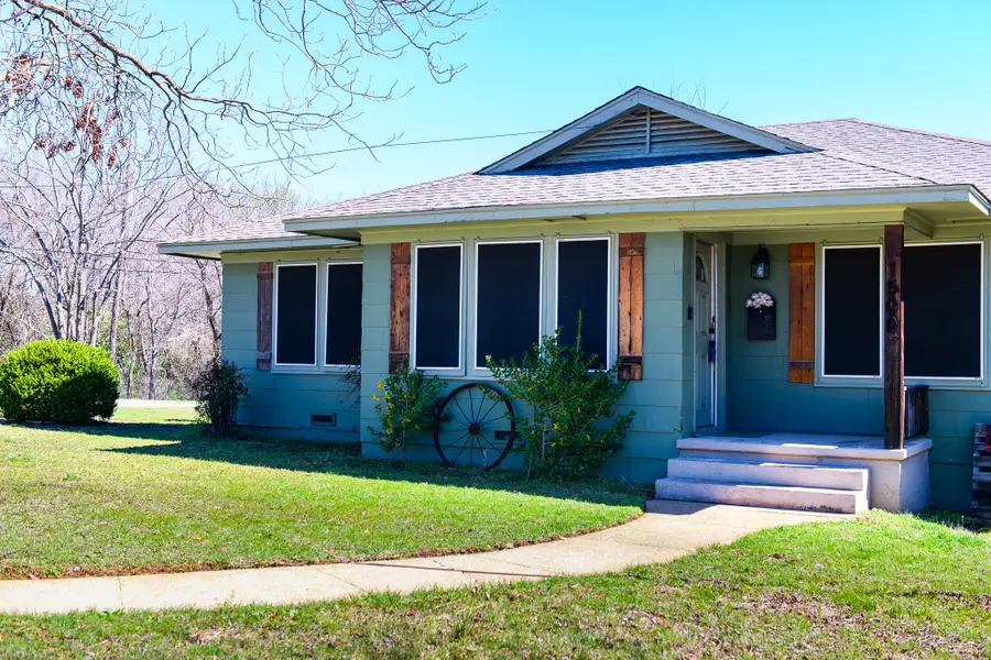 1500 S Scullin Avenue, Denison, TX 75020 - #2