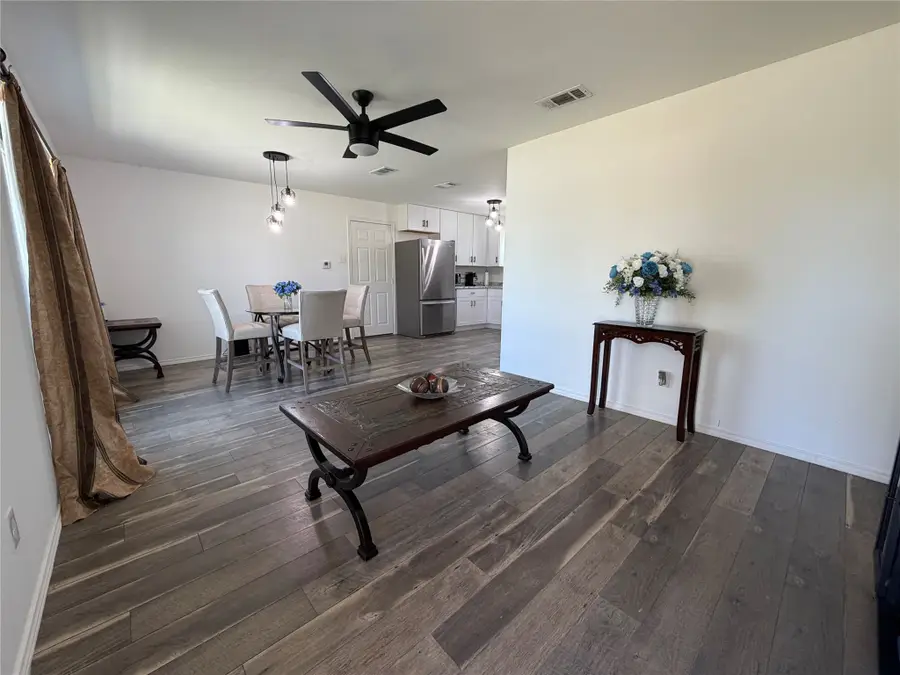 308 E Broadmore Avenue, Wills Point, TX 75169 - #3