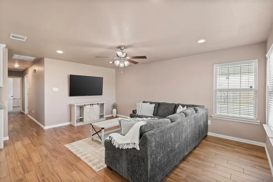 300 Lipscomb Street, Cleburne, TX 76031 - #3