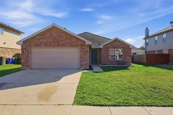 108 Thoroughbred Drive, Krum, TX 76249