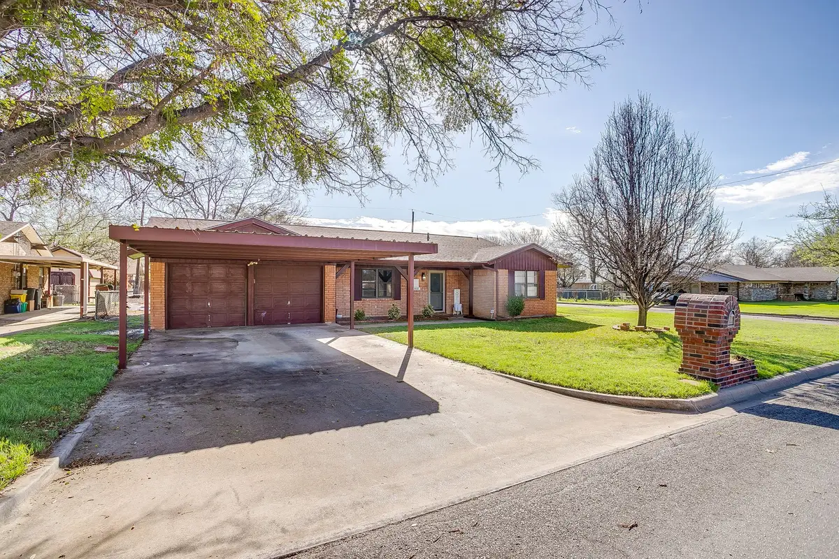 800 Brazos Drive, Mineral Wells, TX 76067 - #1