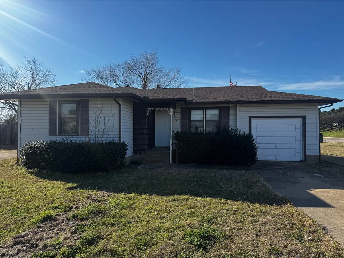 600 E 5th Street, Ellis, TX 75125 - #1
