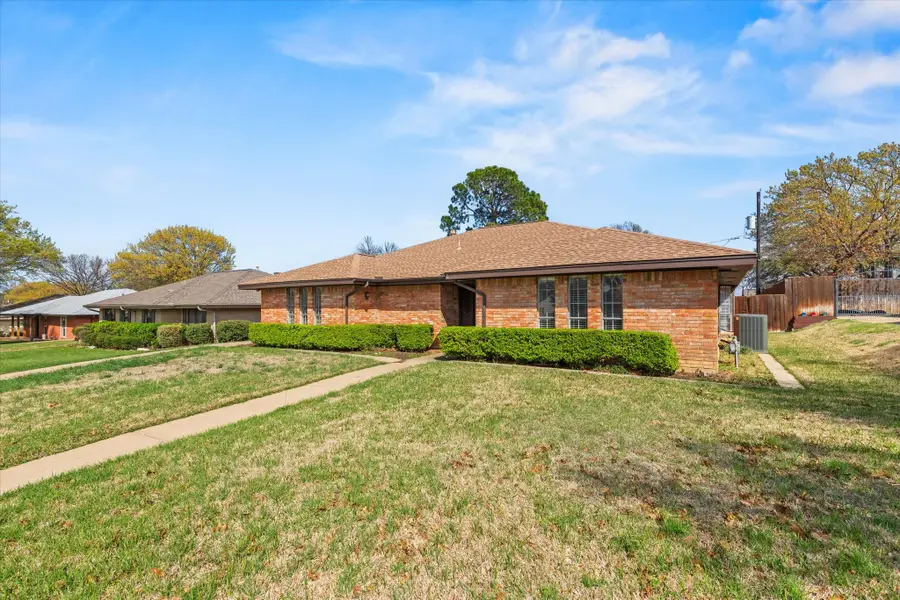 1905 Alamo Drive, Arlington, TX 76012 - #3