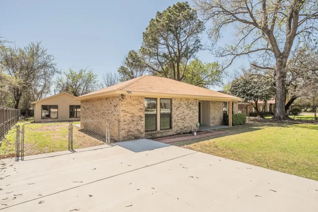 4102 Lorraine Drive, Arlington, TX 76017 - #1