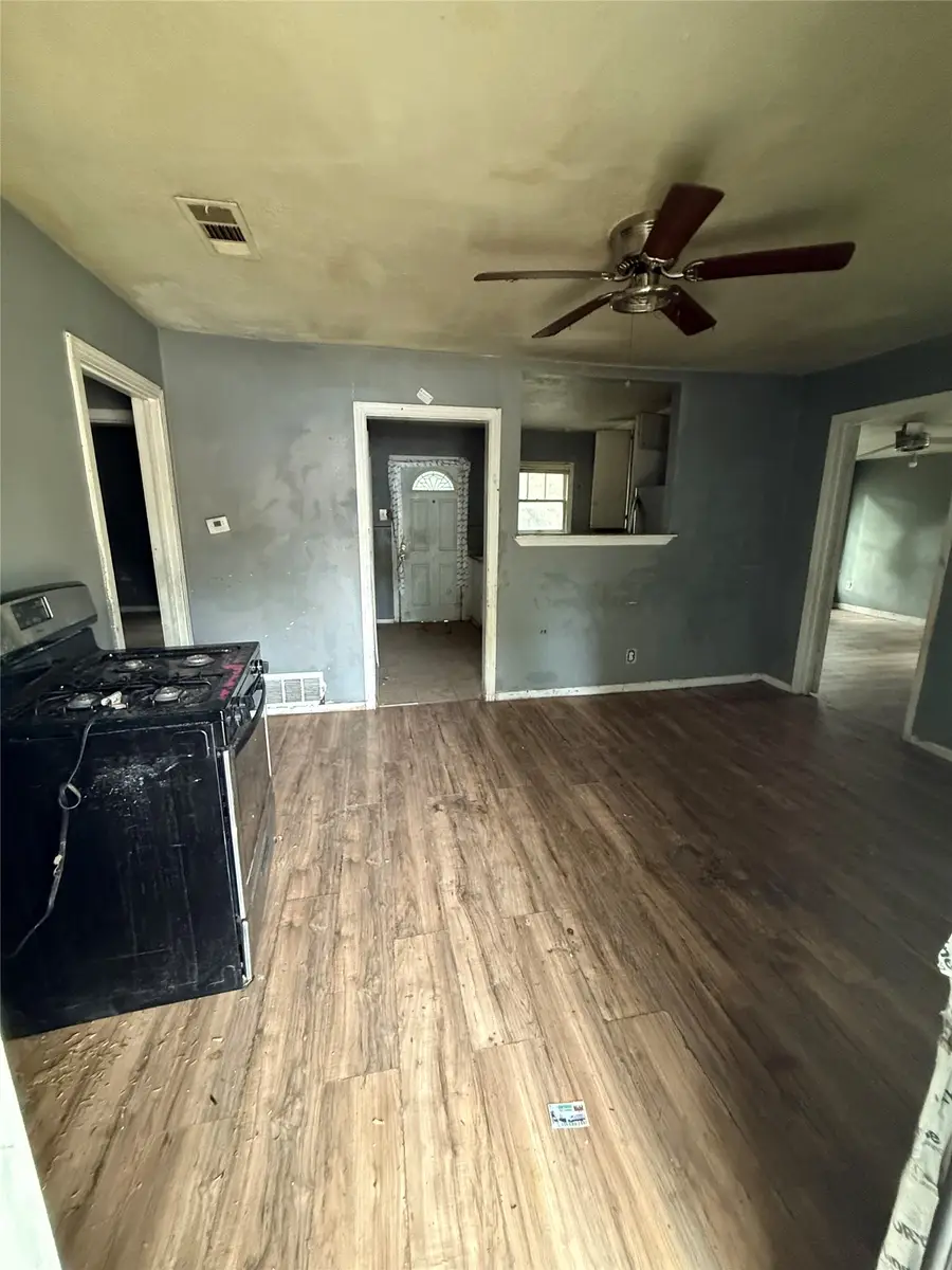 3532 Pioneer Street, Fort Worth, TX 76119 - #3