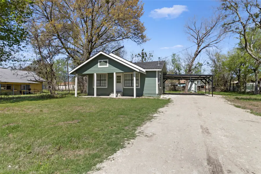 723 E Nowlin Street, Mexia, TX 76667 - #2