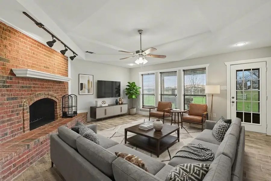 10101 Round Hill Road, Fort Worth, TX 76131 - #3