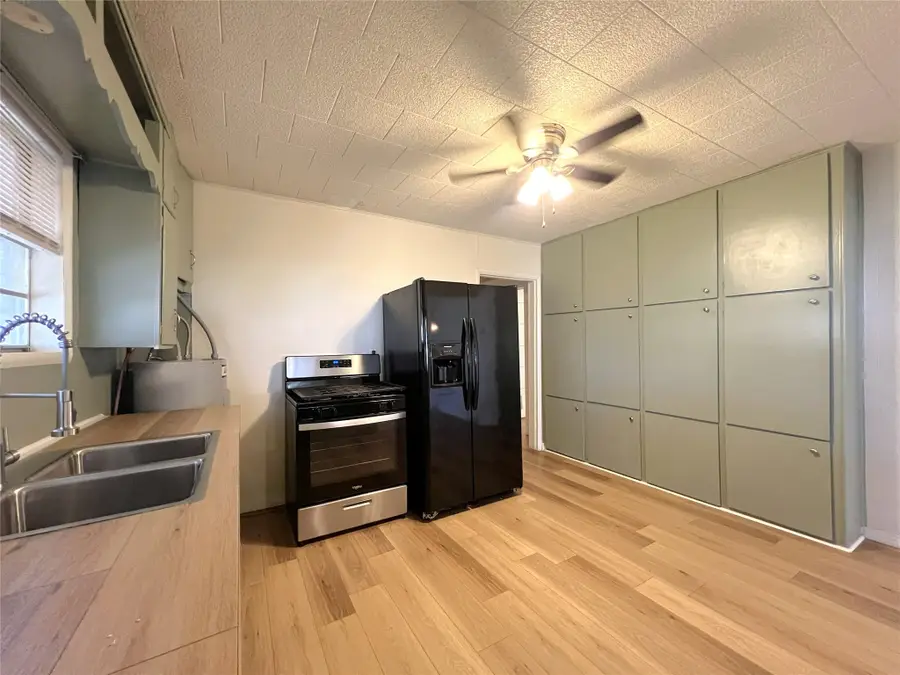 122 Robertson Street, Sulphur Springs, TX 75482 - #2