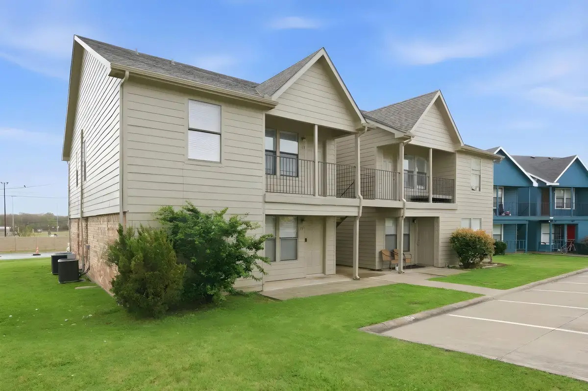 319 Ware Drive, Grand Prairie, TX 75051 - #1