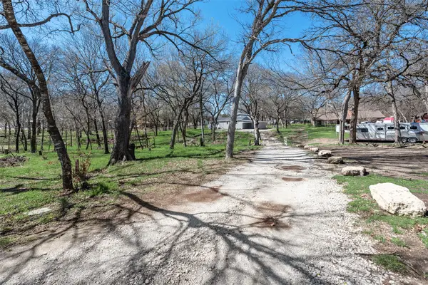 9303 S Fm 730, Azle, TX 76020