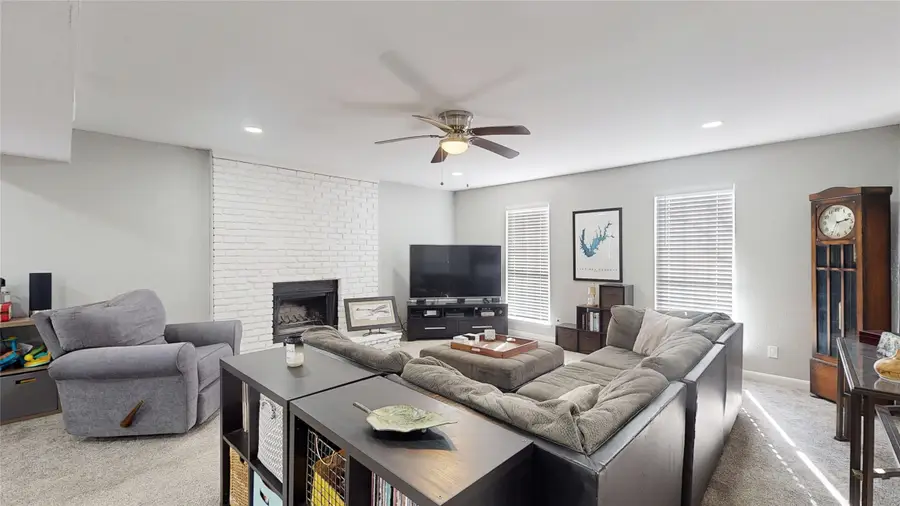 702 Middle Glen Drive, Garland, TX 75043 - #3