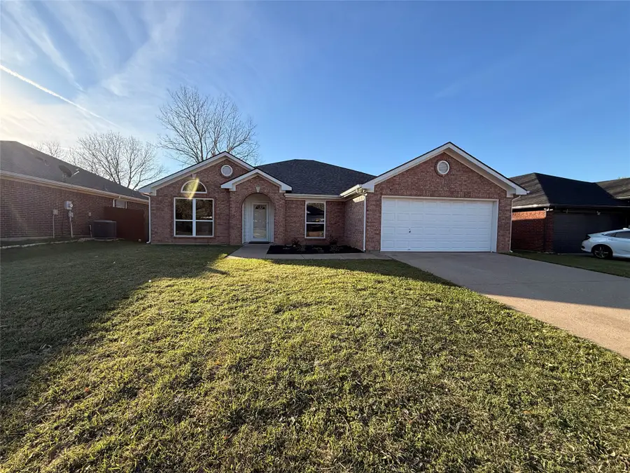 1602 Crestmeadow Lane, Mansfield, TX 76063 - #2