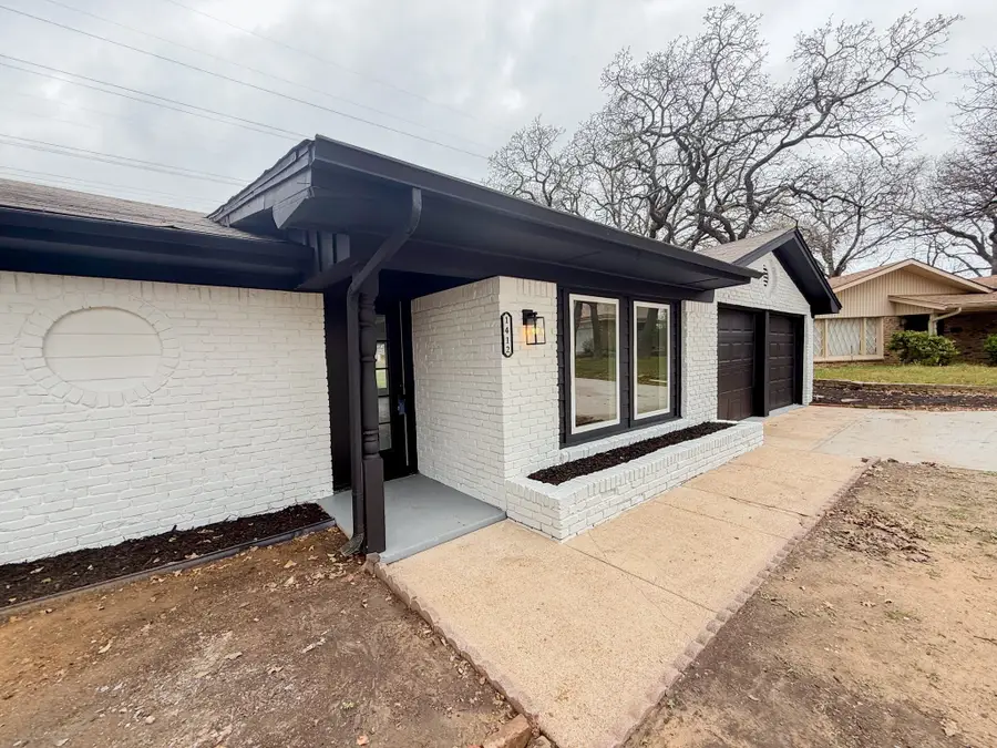 1412 Grantland Circle, Fort Worth, TX 76112 - #3