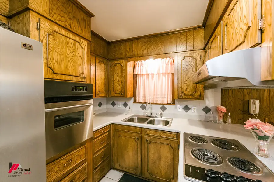 2209 Murphy Street, Shreveport, LA 71103 - #3