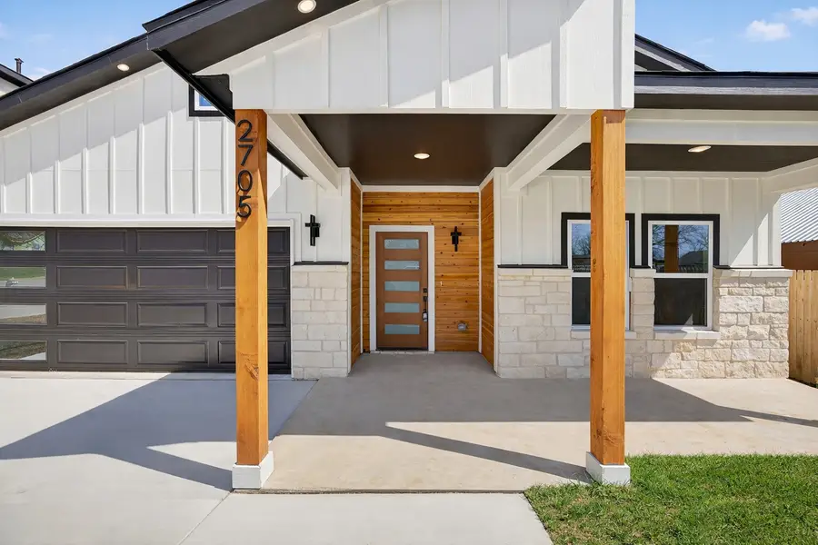 2705 S Jones Street, Fort Worth, TX 76104 - #3