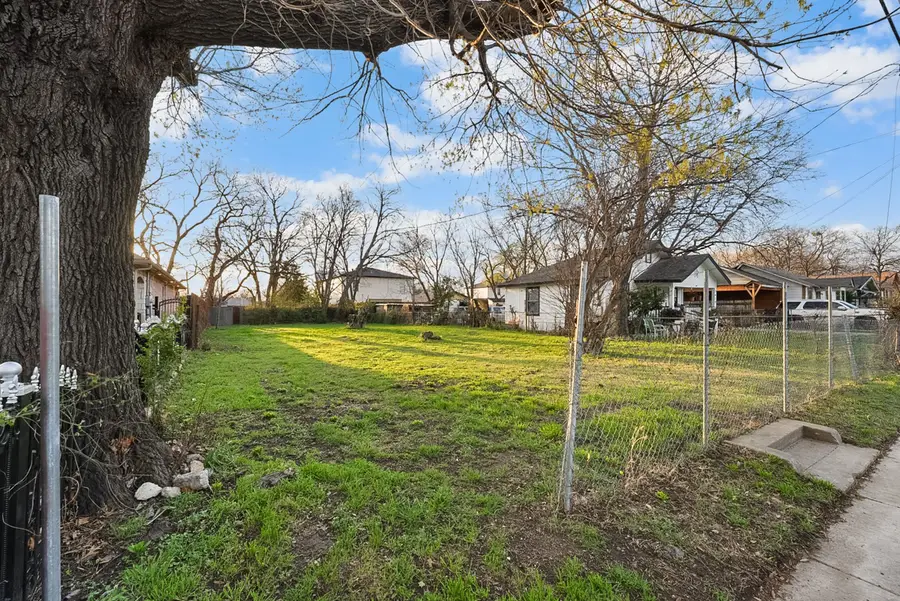 3415 Crossman Avenue, Dallas, TX 75212 - #2