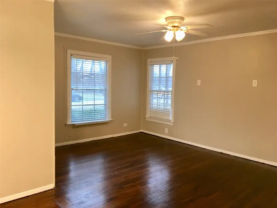 425 S Locust Street, Mesquite, TX 75149 - #3