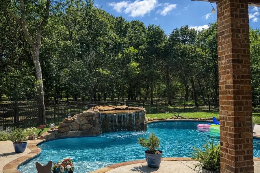 2050 E Oak Shores Drive, Cross Roads, TX 76227 - #2