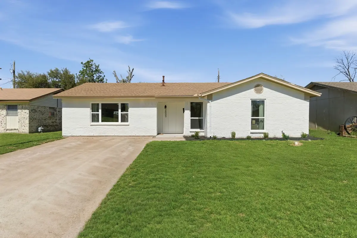 2033 Meadow Glen, Irving, TX 75060 - #1