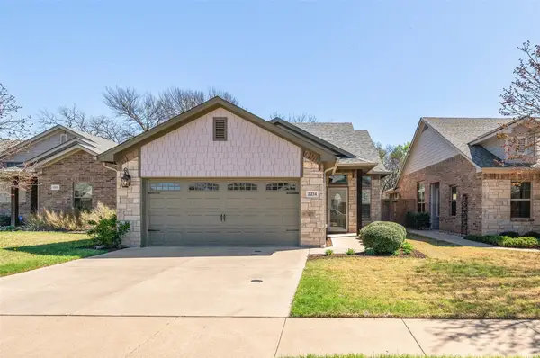 2214 Cobblestone Court, Granbury, TX 76049