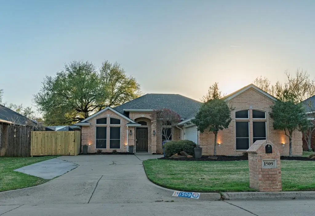 1509 Bridge Water Lane, Mansfield, TX 76063 - #1