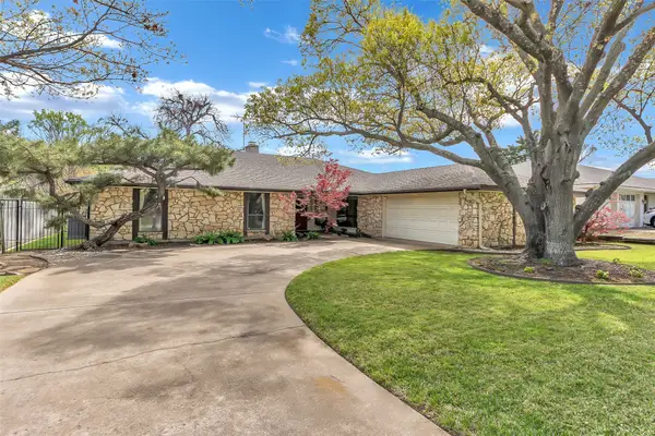 4541 Saldana Drive, Fort Worth, TX 76133