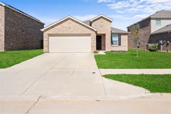 4432 Sagecroft Road, Fort Worth, TX 76036