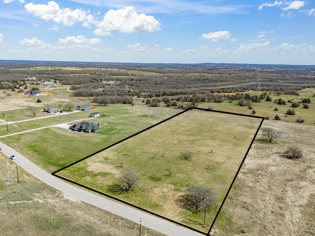 160 Rolling Hills Boulevard, Alvord, TX 76225 - #1