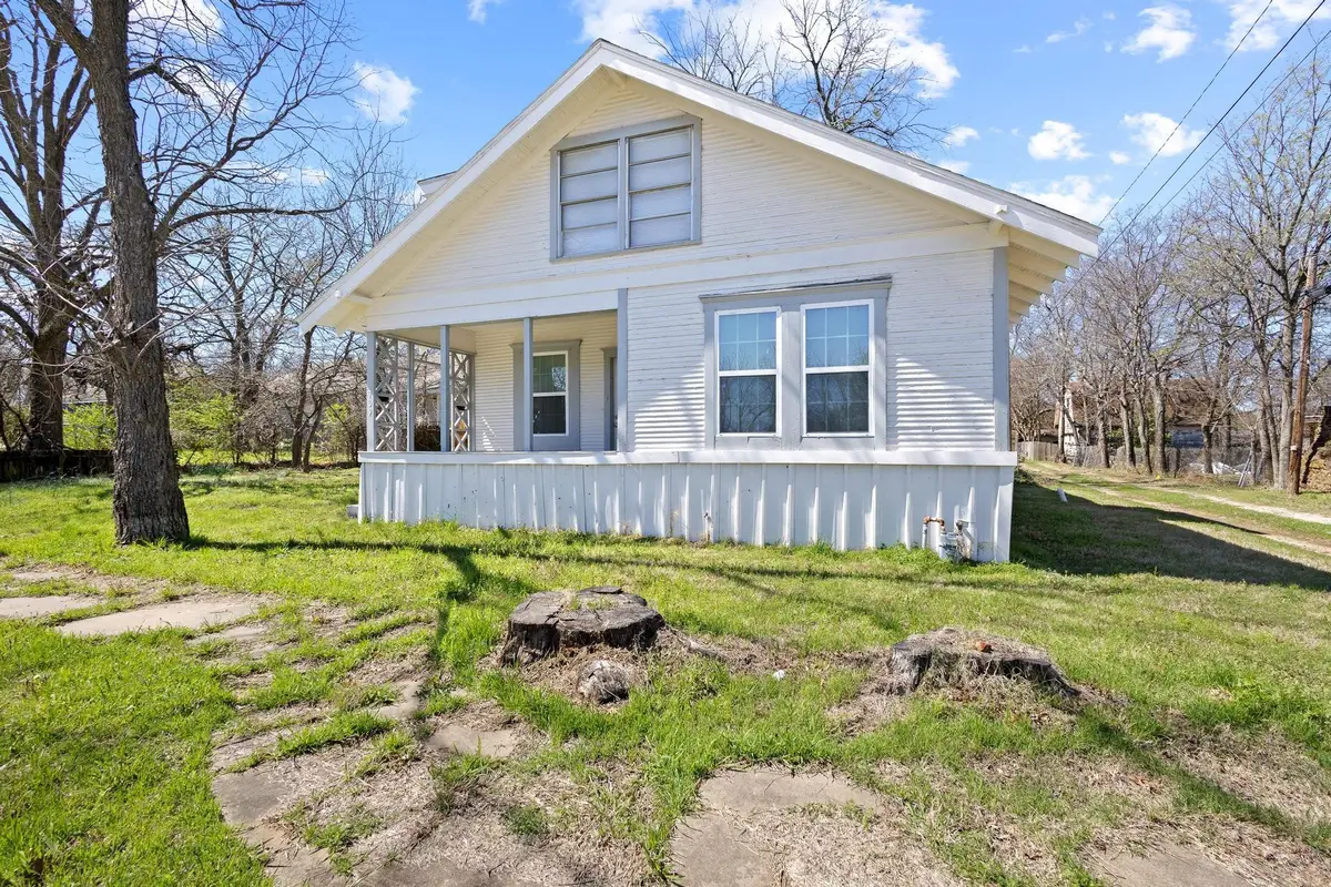 709 N Chandler Avenue, Denison, TX 75020 - #1