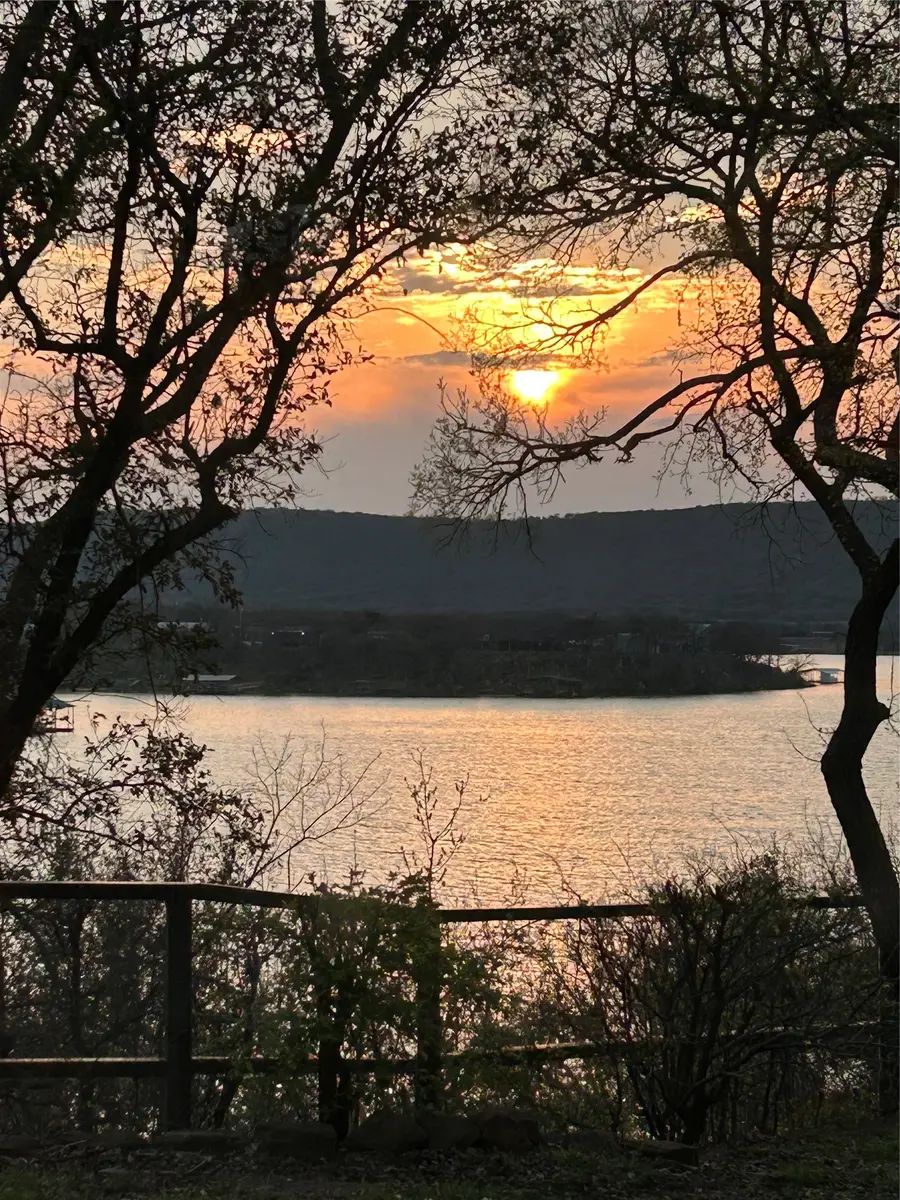 2016 N Lakeview Drive, Palo Pinto, TX 76484 - #2