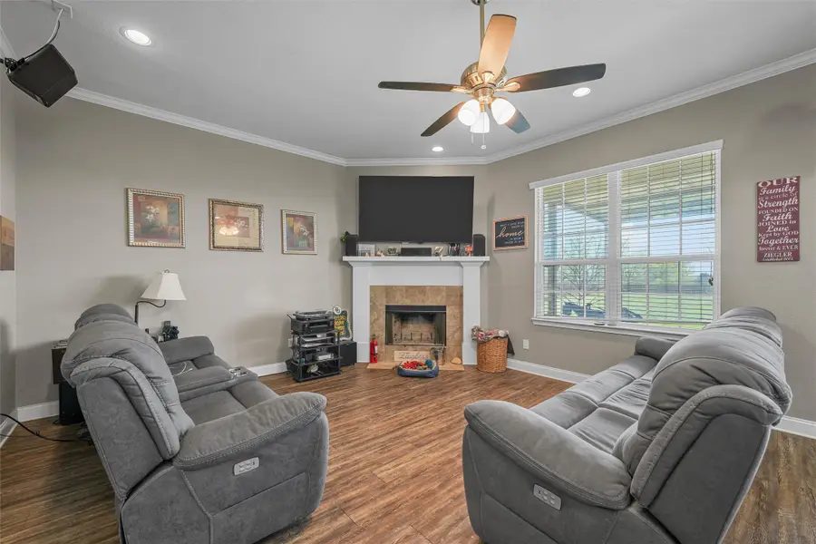 266 E Cougar Lane, China Spring, TX 76633 - #3