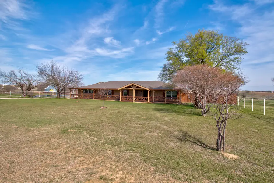 3884 E Lois Road, Sanger, TX 76266 - #2