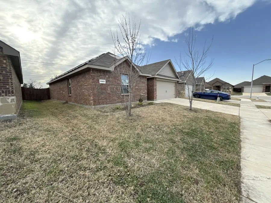 3303 Knoll Drive, Ennis, TX 75119 - #3