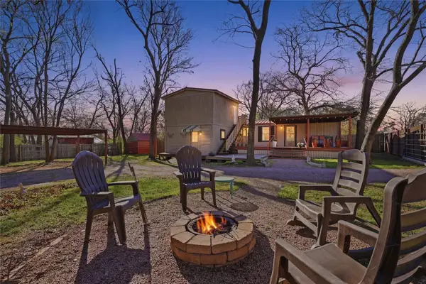 48 Ivanhoe Drive, Gordonville, TX 76245