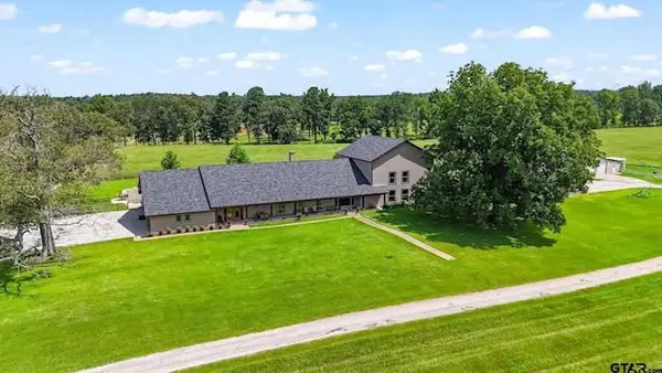 11074 W 64 Highway, Overton, TX 75684