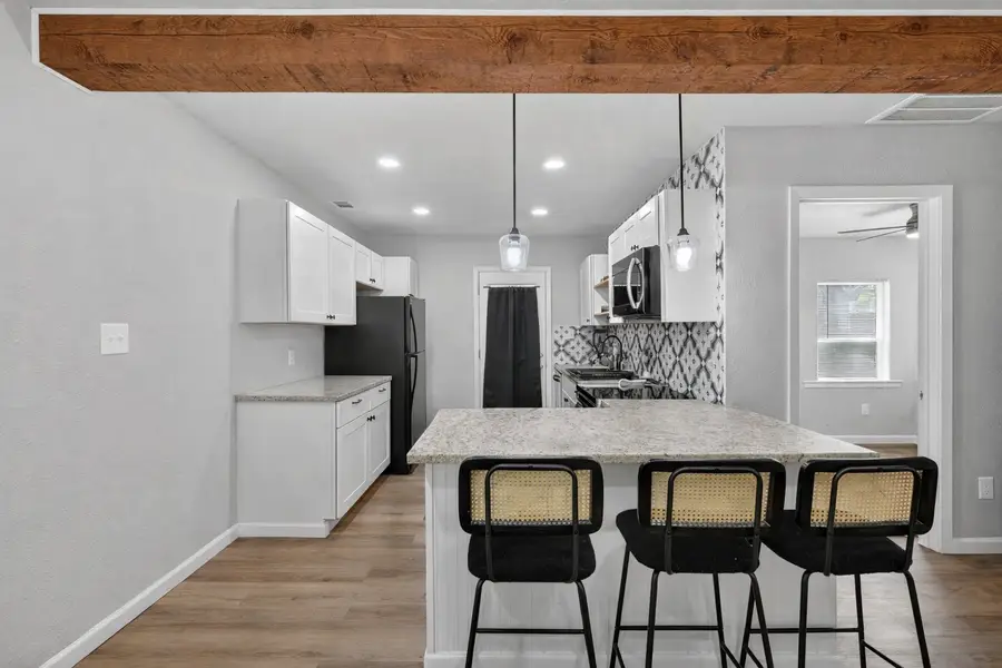 712 SE 18th Street, Mineral Wells, TX 76067 - #3