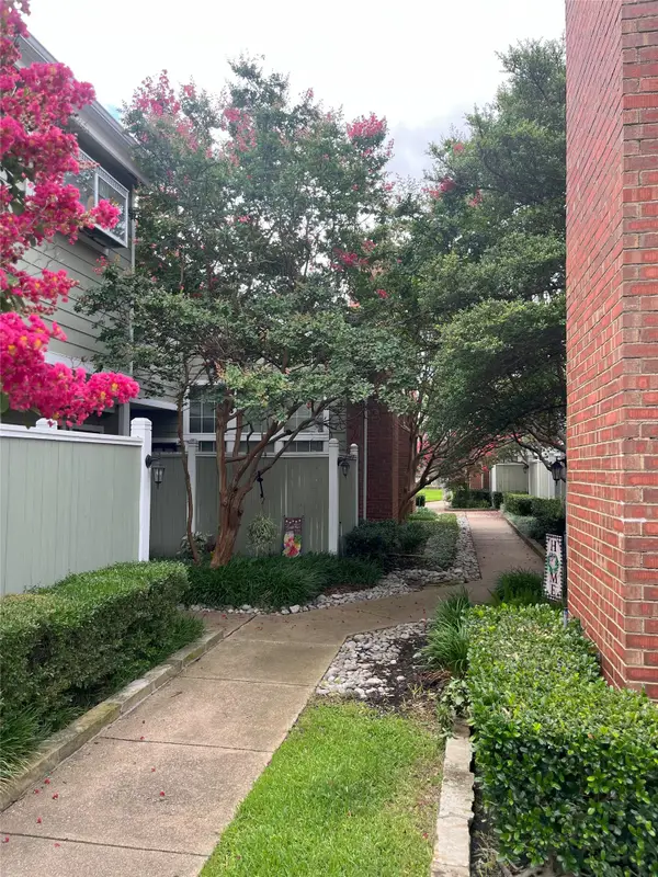 6220 Bentwood Trail #1208, Dallas, TX 75252