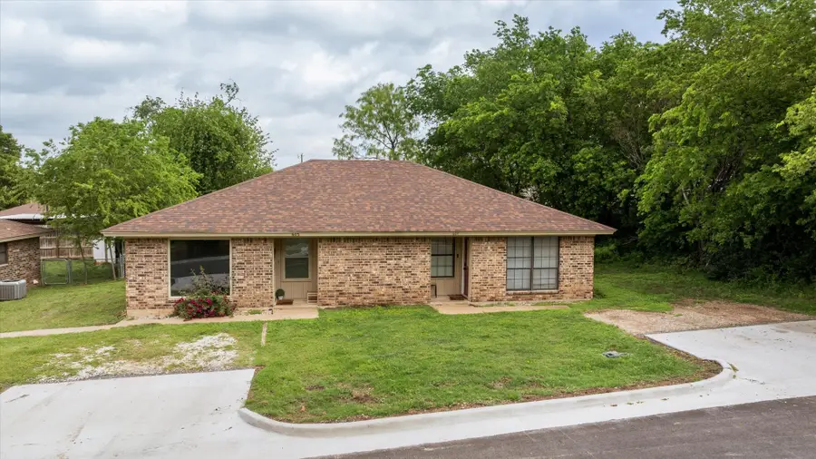 605-607 Clay Street, Glen Rose, TX 76043 - #2